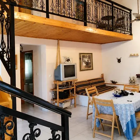 Vicky's Sweet - Seaside Retreat In Evia